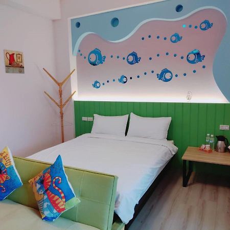 Light Travel Apartment Luodong Luaran gambar