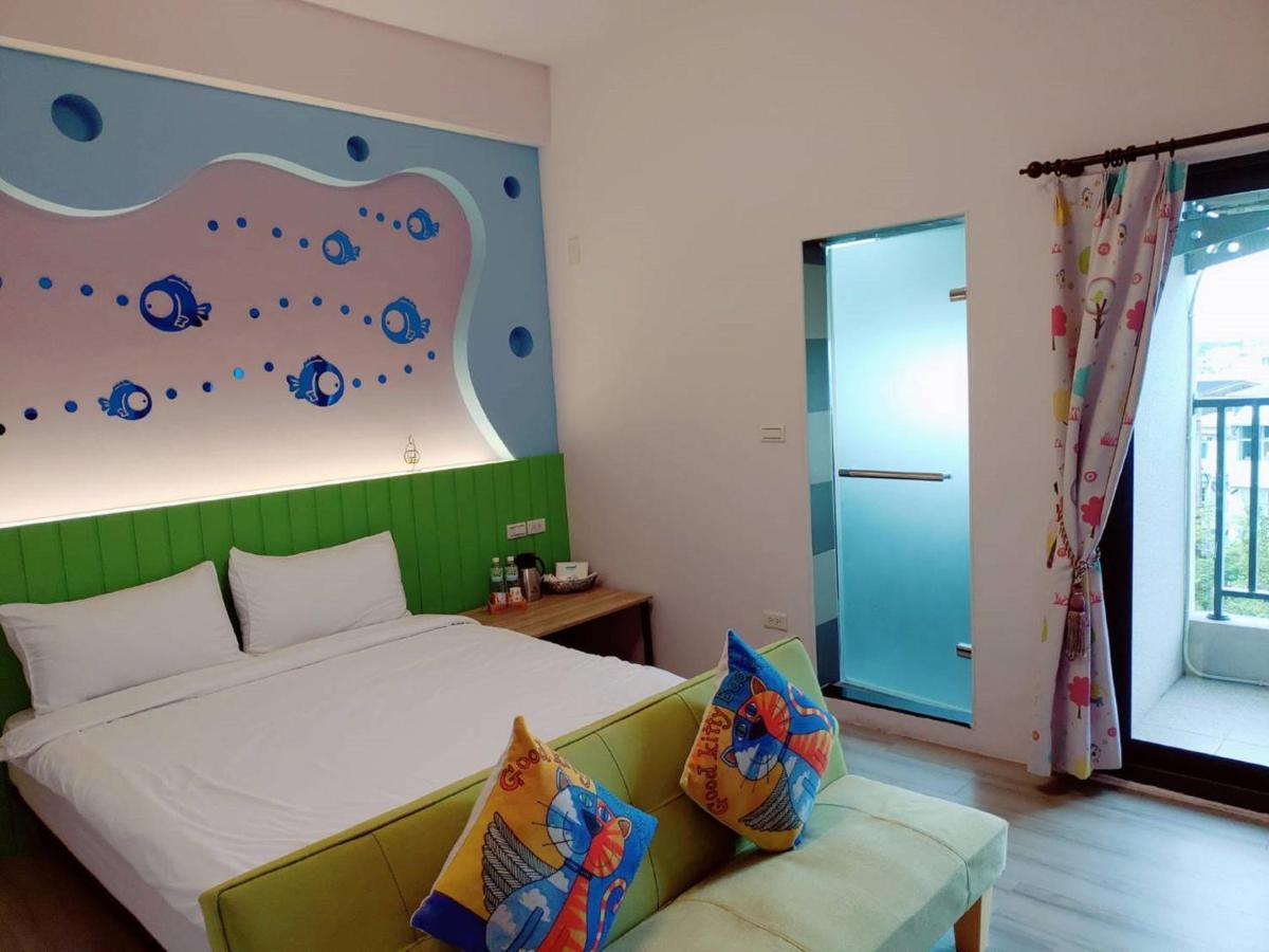 Light Travel Apartment Luodong Luaran gambar